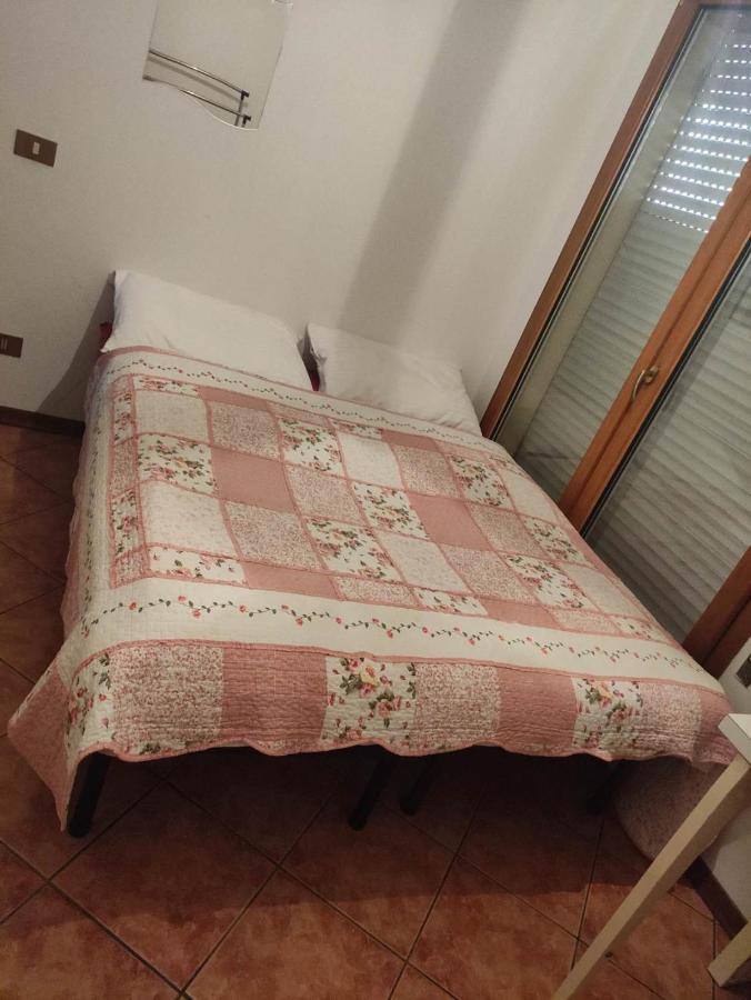 简约单人房间simple Single Room Mestre Bagian luar foto